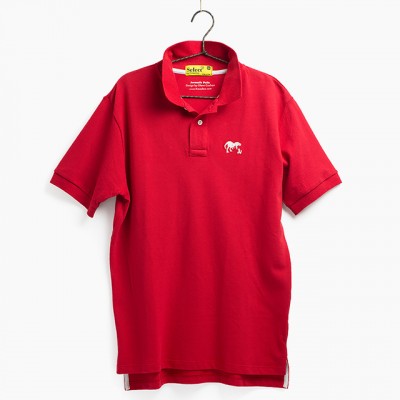 ティラノサウルスの刺繍が可愛い。赤のポロシャツ。 MEN'S 4800円(税込)→2,500円(税込)